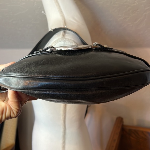 MICHAEL KORS LEATHER HANDBAG - Picture 5 of 11